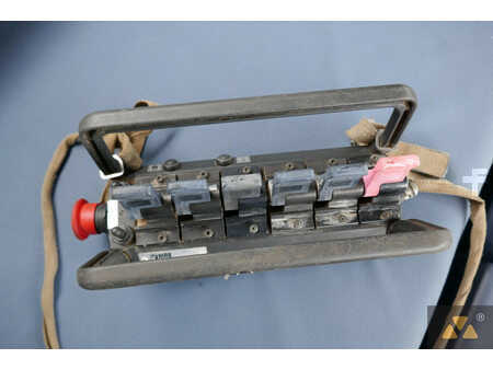 Autojeřáby 2007 Hino 700FY crane (38)