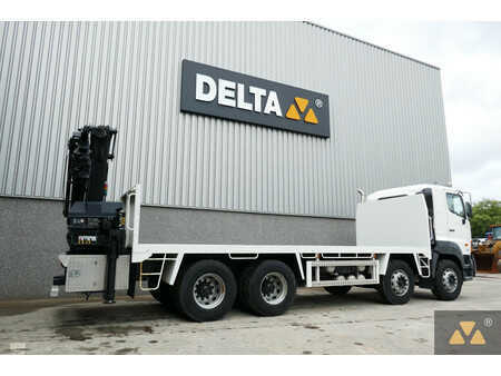 Autojeřáby 2007 Hino 700FY crane (6)