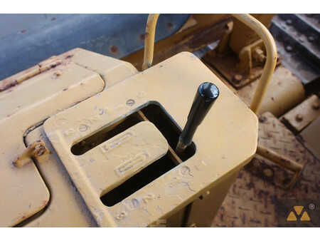 Egyéb 1995 Caterpillar D6E Pipe carrier (26)