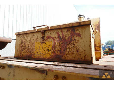 Outro 1978 Caterpillar D8K Pipe carrier (12)