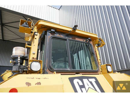 Bulldózerek 2010 Caterpillar D6T LGP (15)