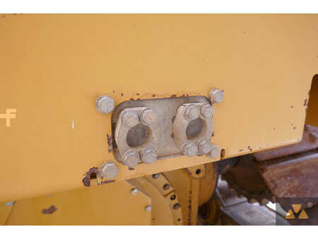 Bulldózerek 2010 Caterpillar D6T LGP (20)