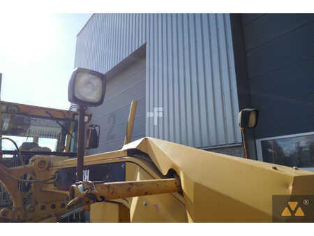 Osztályosok 2004 Caterpillar 143H (27)