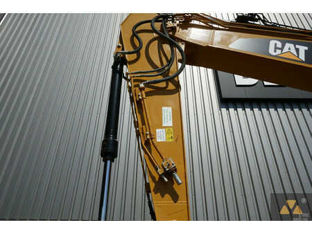 Caterpillar 320FL