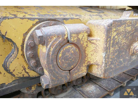 Bulldózerek 2014 Caterpillar D7E (16)