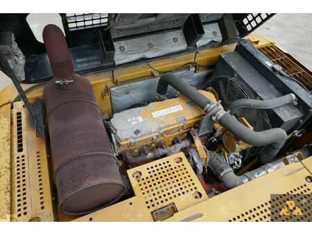Rupsgraafmachines 2005 Caterpillar 330CL (15)