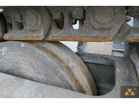 Rupsgraafmachines 2005 Caterpillar 330CL (27)