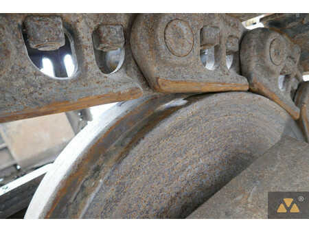 Rupsgraafmachines 2005 Caterpillar 330CL (28)