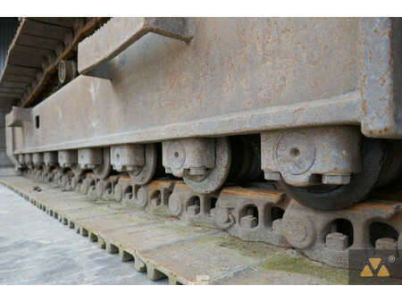 Rupsgraafmachines 2005 Caterpillar 330CL (31)