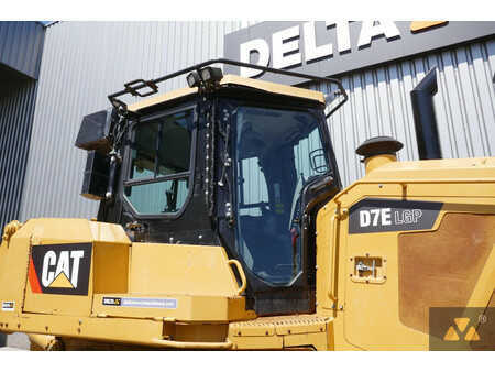 Bulldozer 2012 Caterpillar D7E LGP (16)