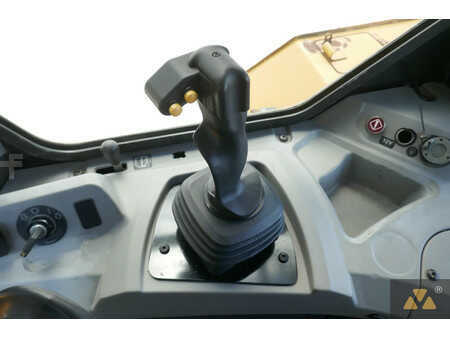 Bulldozer 2012 Caterpillar D7E LGP (40)