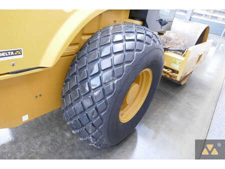 Walce  2018 Caterpillar CS64B (15)