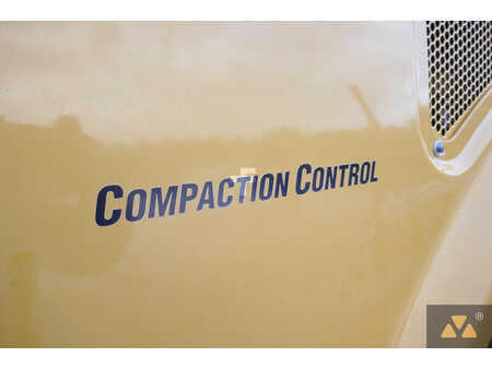 Walce  2018 Caterpillar CS64B (23)