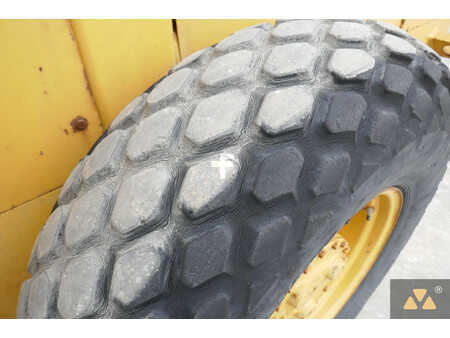 Walce  1995 Caterpillar CS433C (22)