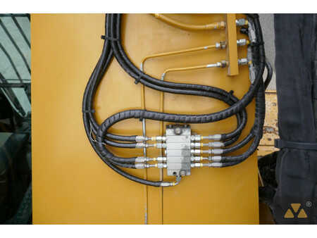 Excavadoras de cadenas 2018 Caterpillar 325F LCR (20)