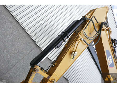 Caterpillar 325F LCR