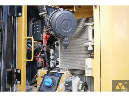 Caterpillar 325F LCR