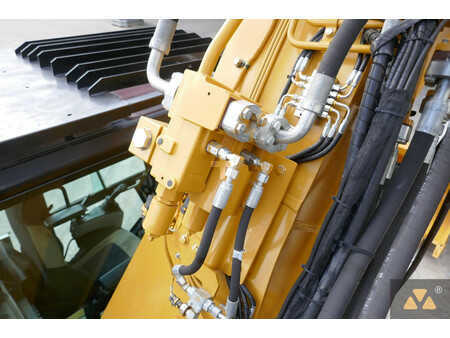 Caterpillar 325F LCR