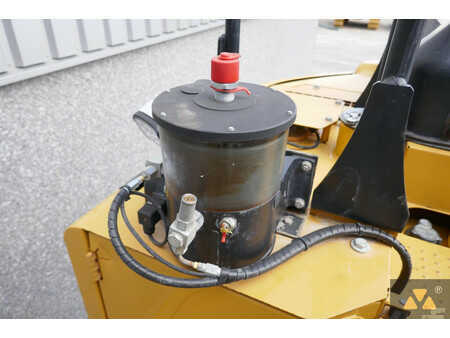 Caterpillar 325F LCR