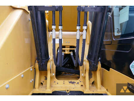 Caterpillar 325F LCR
