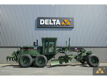 Grader 1999 Caterpillar 12H Ex-military (2)