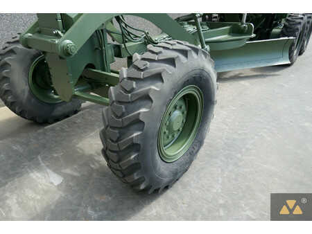 Grader 1999 Caterpillar 12H Ex-military (25)