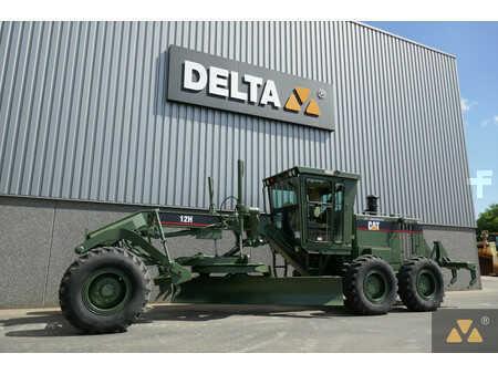 Grader 1999 Caterpillar 12H Ex-military (4)