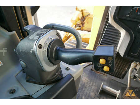 Bulldozer 2005 Caterpillar D7R XR Series II (40)