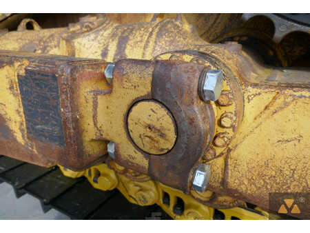 Bulldozer 2002 Caterpillar D7R XR Series II (37)