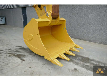 Caterpillar 349D2L