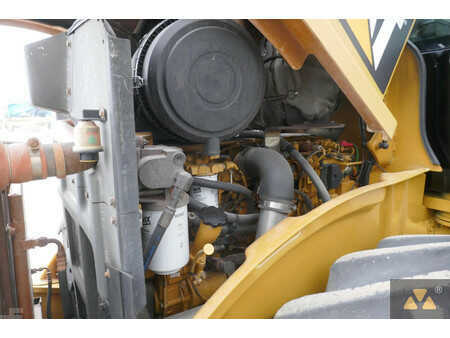 Single drum compactors 2010 Caterpillar CP76 (21)
