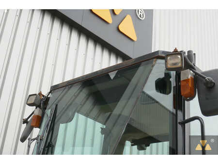 Single drum compactors 2010 Caterpillar CP76 (27)