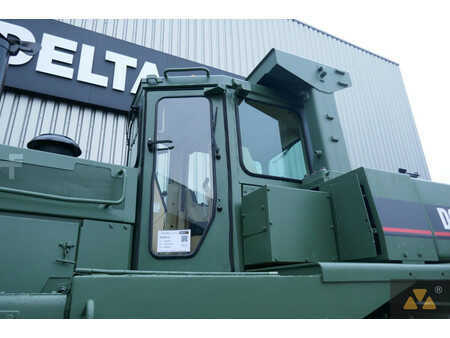 Bulldozer 2003 Caterpillar D9R Ex-army (15)