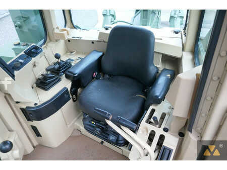 Bulldozer 2003 Caterpillar D9R Ex-army (7)