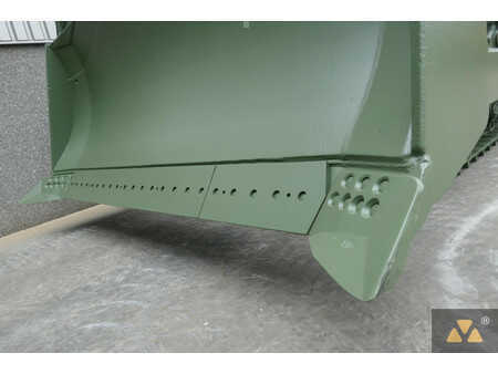 Telaketjupuskutraktorit 2002 Caterpillar D9R Ex-army (12)