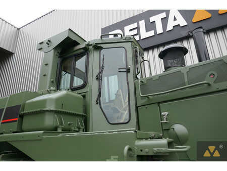 Telaketjupuskutraktorit 2002 Caterpillar D9R Ex-army (18)