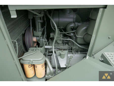 Telaketjupuskutraktorit 2002 Caterpillar D9R Ex-army (24)