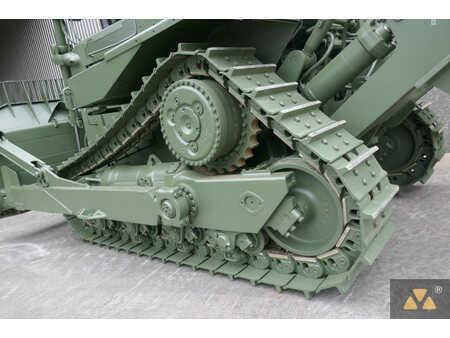 Telaketjupuskutraktorit 2002 Caterpillar D9R Ex-army (27)