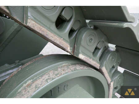 Telaketjupuskutraktorit 2002 Caterpillar D9R Ex-army (30)