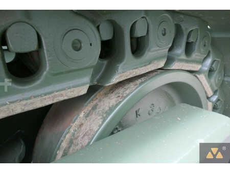 Telaketjupuskutraktorit 2002 Caterpillar D9R Ex-army (33)