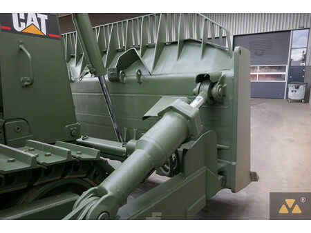 Telaketjupuskutraktorit 2003 Caterpillar D9R Ex-army (13)