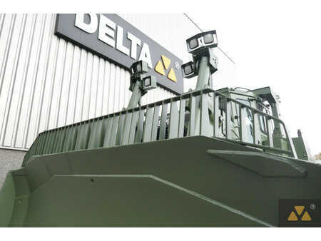 Telaketjupuskutraktorit 2003 Caterpillar D9R Ex-army (23)