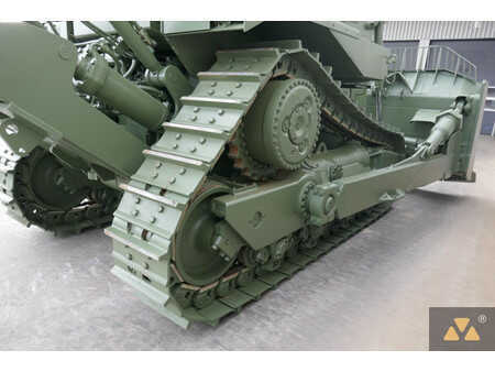 Telaketjupuskutraktorit 2003 Caterpillar D9R Ex-army (26)