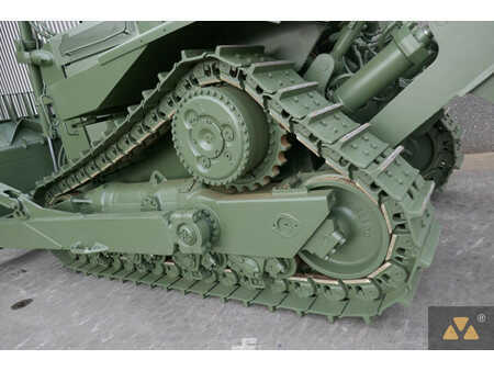 Telaketjupuskutraktorit 2003 Caterpillar D9R Ex-army (27)