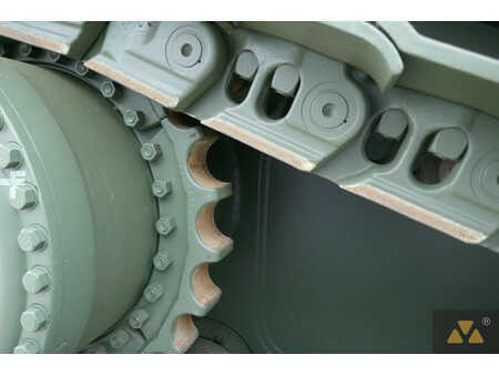 Telaketjupuskutraktorit 2003 Caterpillar D9R Ex-army (29)