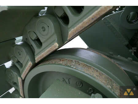 Telaketjupuskutraktorit 2003 Caterpillar D9R Ex-army (31)
