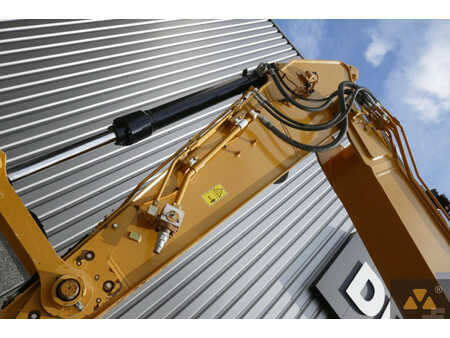 Caterpillar 320
