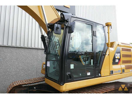 Caterpillar 320