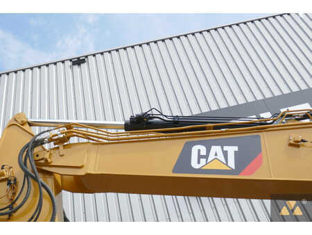 Caterpillar 320