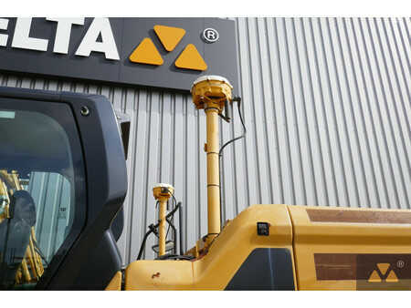 Caterpillar 320